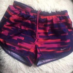 Nike Shorts Women’s Small